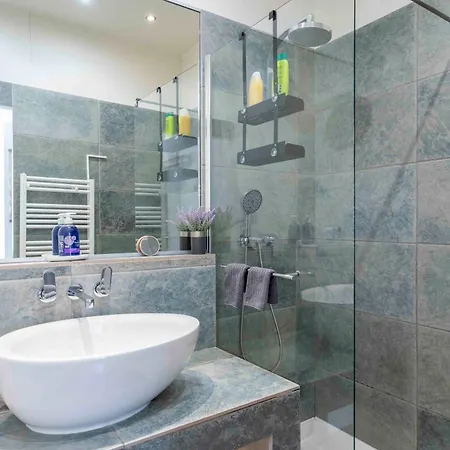 Beautiful Provencal Apartment, Fully Equipped, 300m Away - Fontaine 3