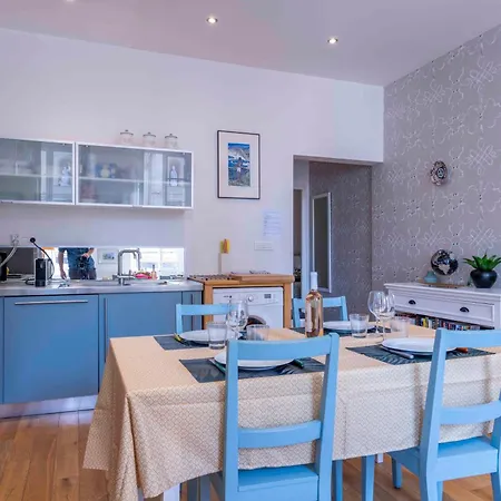 Apartment Beautiful Provencal Apartment, Fully Equipped, 300m Away - Fontaine 3 *